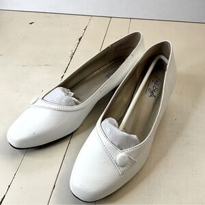 Soft Style By Hush Puppies Vintage Women's Shoes White Size 7.5